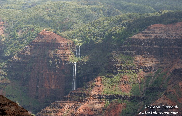 Image 3 of 4<br />View from Waimea Canyon Lookout